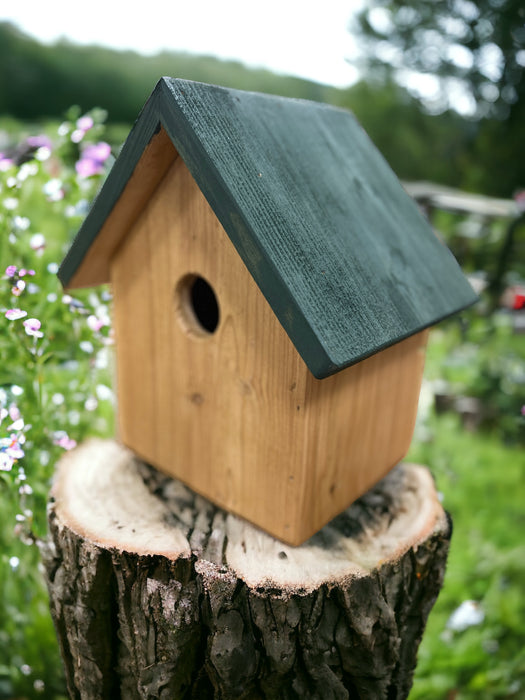 Lily Nest Box